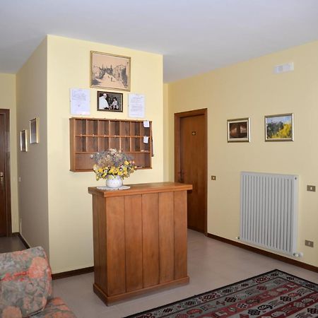 Camere Tiziana Assisi Luaran gambar