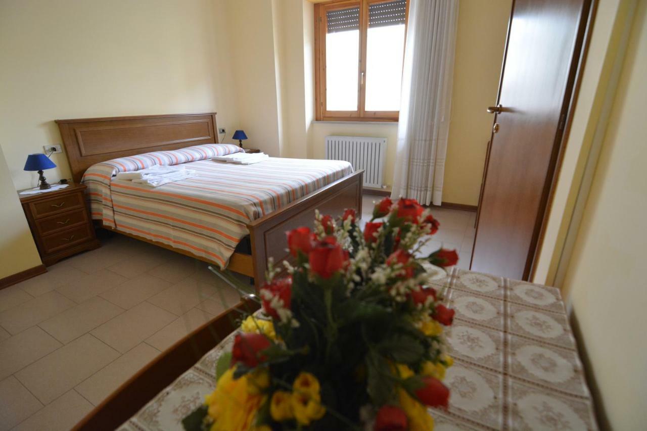 Camere Tiziana Assisi Luaran gambar