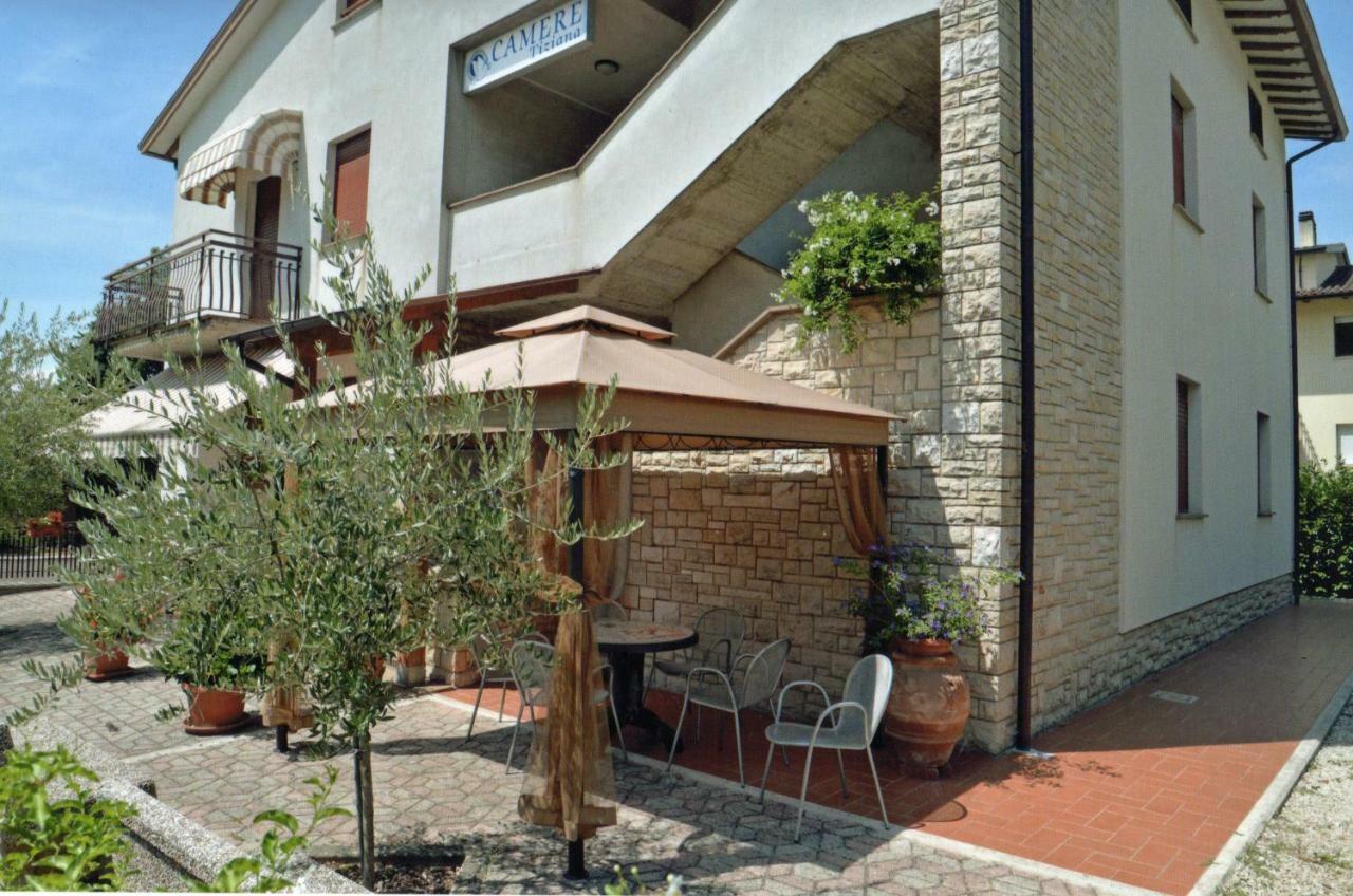 Camere Tiziana Assisi Luaran gambar